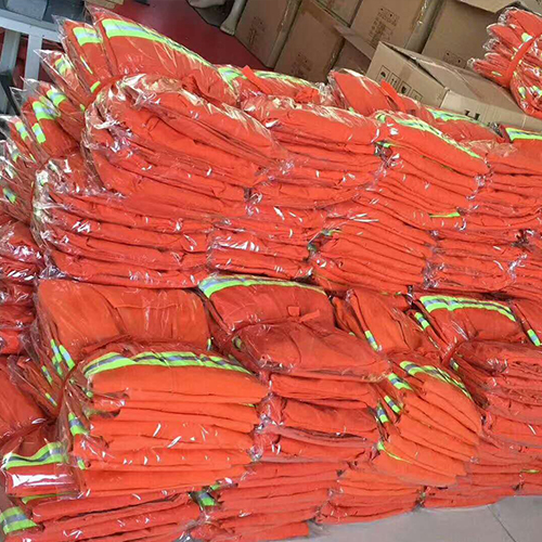 華礦重工一批礦山戰(zhàn)斗服發(fā)往內蒙古赤峰